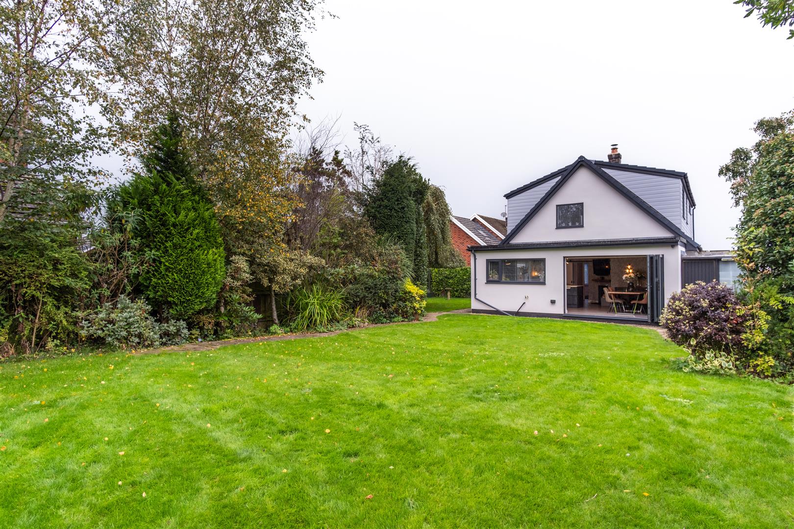 4 bed property in Fengrove, Preston